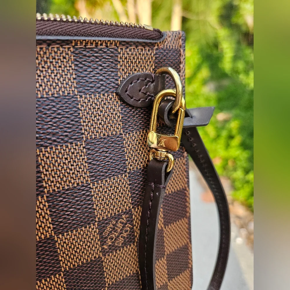 *SOLD* Damier Ebene Louis Vuitton Neverfull MM pochette wristlet clutch - Picture 2 of 10
